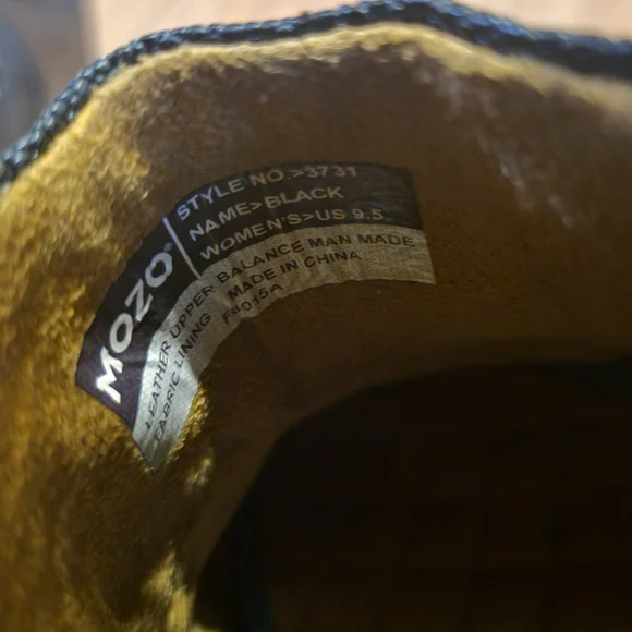 MOZO Divine Platform Wedge Black Leather Pump, 9.5 - Picture 8 of 8